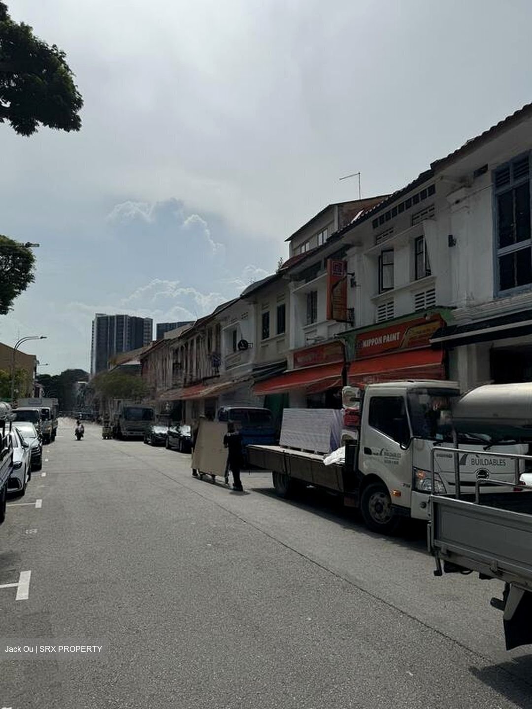 Rowell Road (D8), Retail #456232941